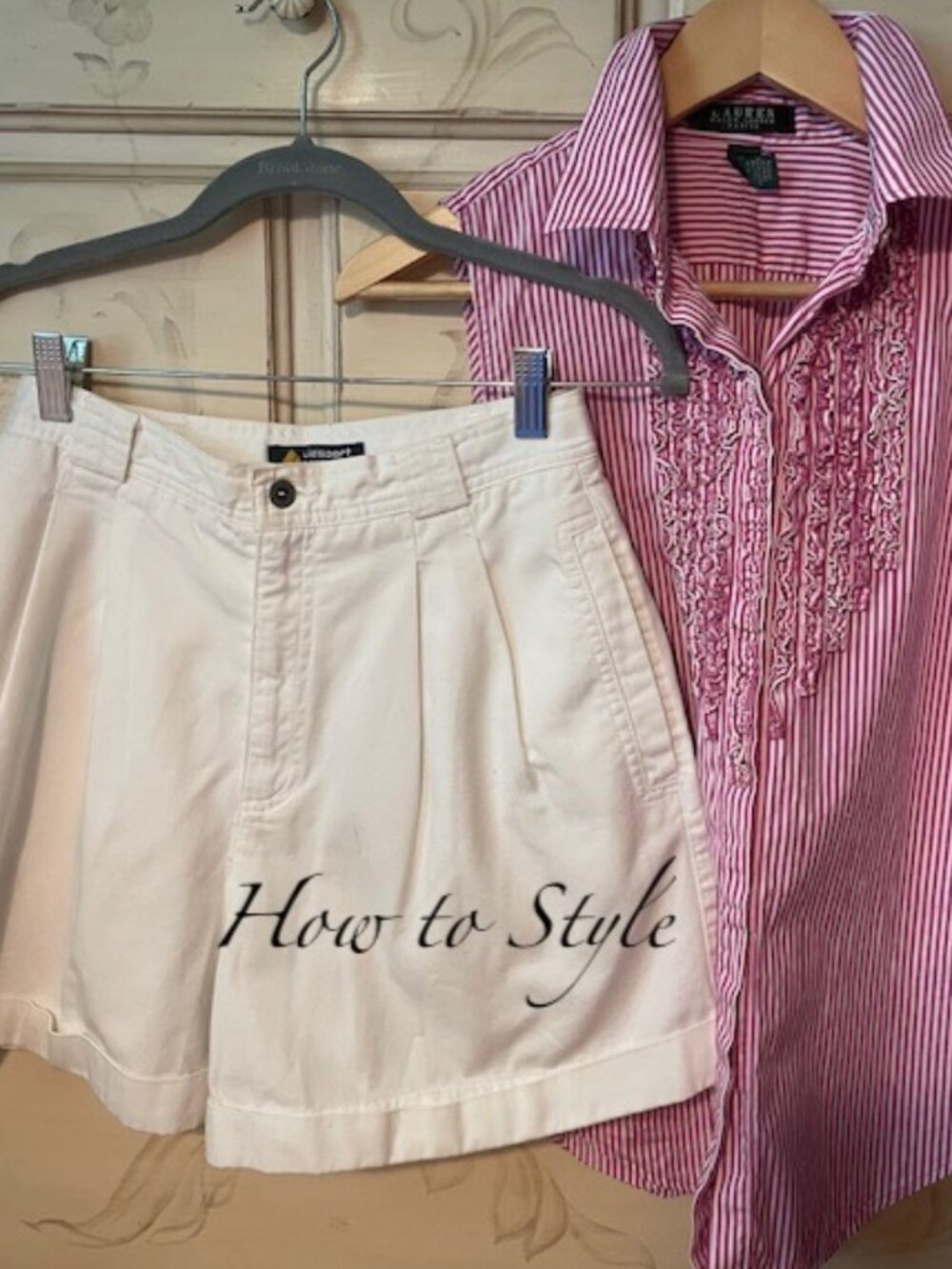 LizSport White Shorts with pockets and cuffs- size petite 8